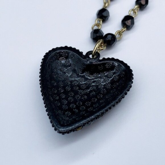 Betsy Johnson Two Strands Black and Gold Heart Pendant Custome Jewelry Necklace - Picture 3 of 6